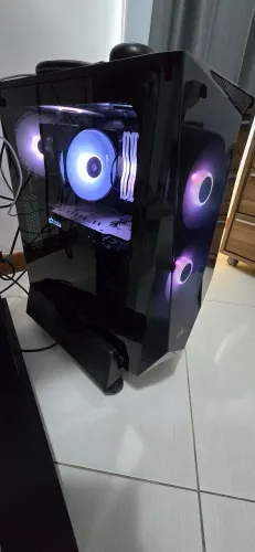 Gabinete Gamer Corsair Spec Delta RGB + Fans RGB