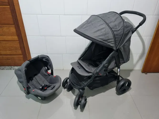 Carrinho + bebê conforto Cosco Nexus DUO
