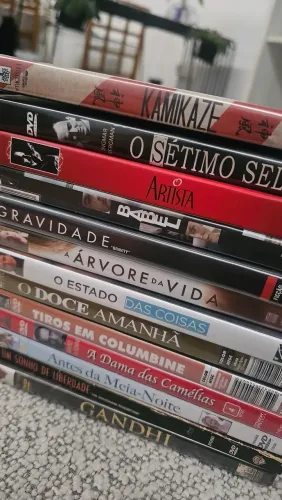 DVDs Filmes clássicos. Lacrados e excelente estado.