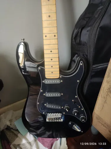 Guitarra Waldman Stratocaster