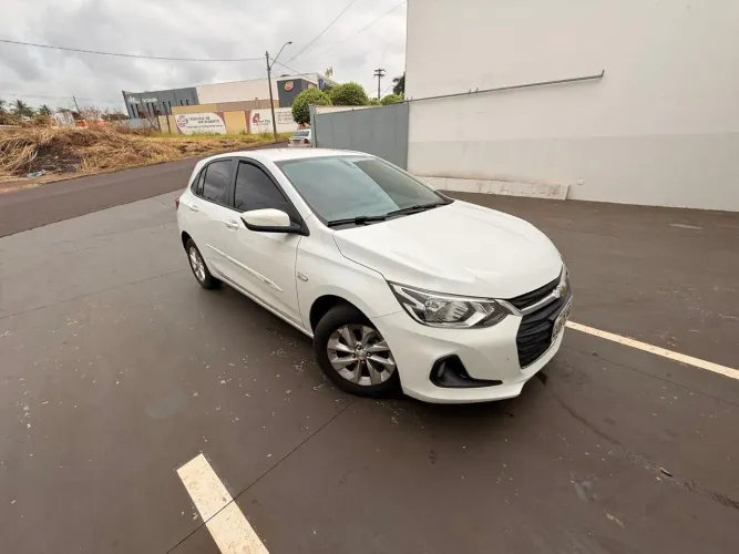 Chevrolet Onix Hatch LTZ 1.0 12V TB Flex Mec. 4P 2020