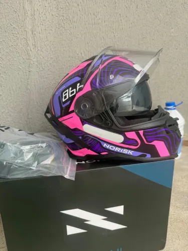 Vendo capacete norisk com óculos