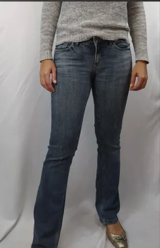 Calça jeans feminina Le lis Blanc 