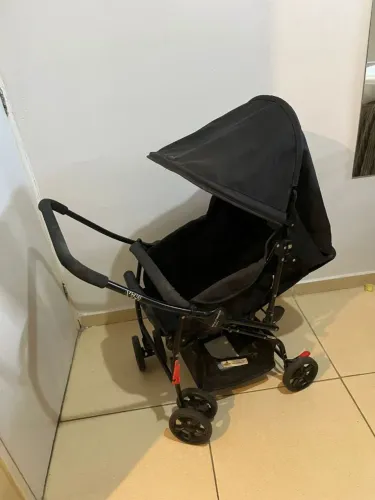 Vendo um carrinho de bebê