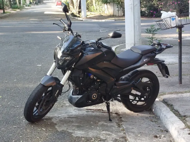 Dominar 400