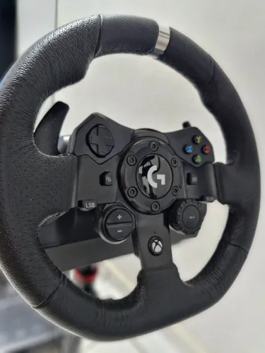 Vendo Logitech G923 + Câmbio + Cockpit
