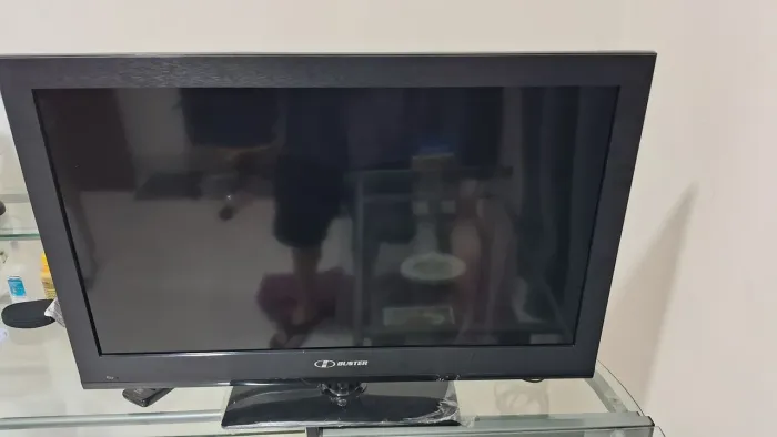 TV HBUSTER 32" LCD