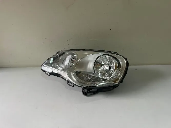 Farol esquerdo Polo 2007/2008/2009/2010/2011/2012/2013/2014/2015/2016