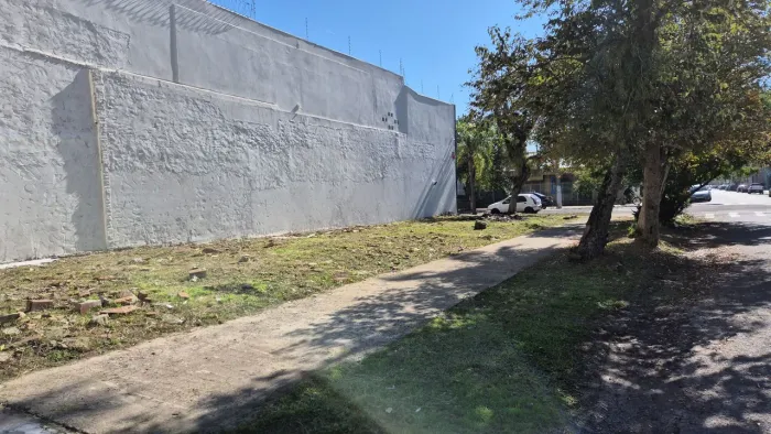 TERRENO DE ESQUINA 290 mil
