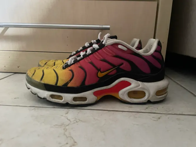 Tênis Nike Air Max Plus TN 37