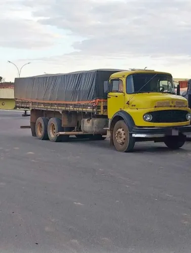 Caminhão 1313 Truck Turbinado Graneleiro
