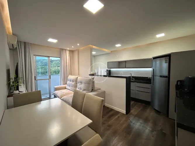 Apartamento 2 quartos - Ponta de Baixo. - JMS