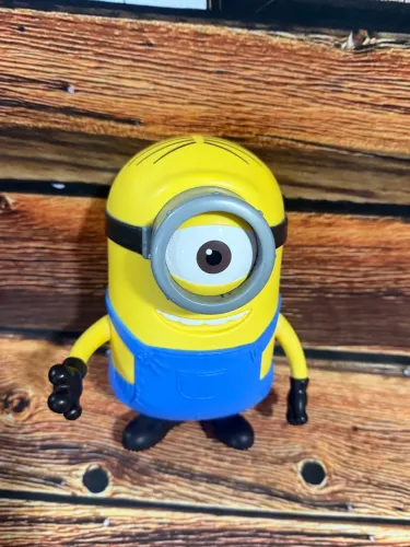 Boneco Stuart Minions 20cm