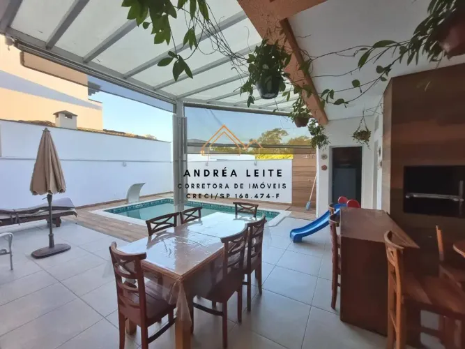 Casa para venda no Condomínio Giverny com 3 suítes e piscina