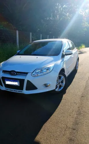 Ford Focus 1.6 S/se/se Plus Flex 8v/16v 5P 2015