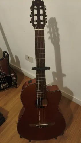 Violão Elétrico Nylon Yamaha NCX1C em estado de NOVO