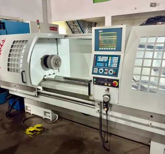 Torno cnc Travis