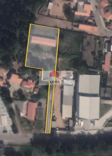Vendo área 3.000 m² com kitnets no Jd Boa Vista em Jacareí!