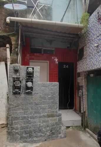Aluga-se kitnet térreo no Recreio