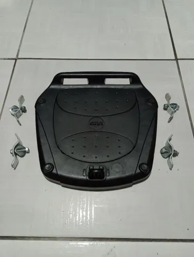 Base Universal Givi Monolock para Baú - Completa - Excelente Estado