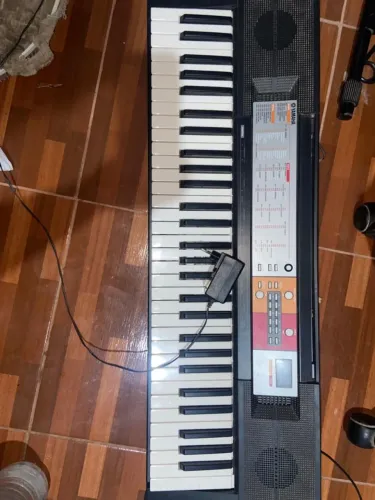 Teclado Yamaha 