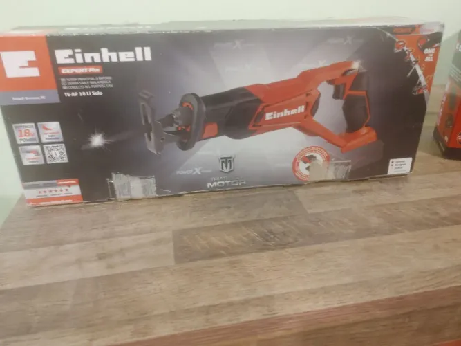 Serra sabre EINHELL com bateria + carregador