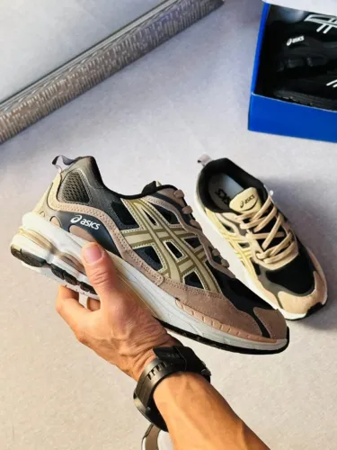 Tênis Asics Gel-NYC Bege/Preto Masculino Importado Premium - Disponível 38 AO 43