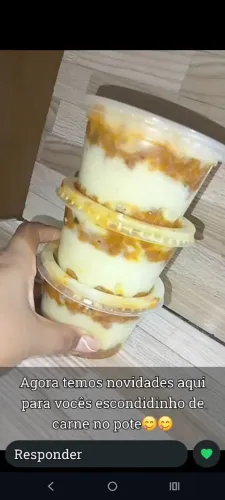Trufas e bolo no pote