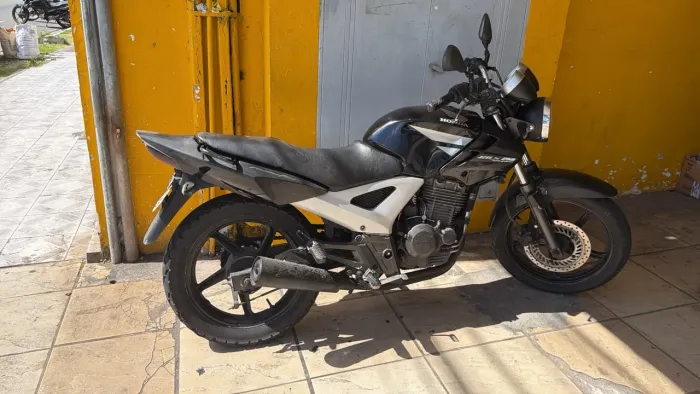 Honda CBX 250 Twister 2004