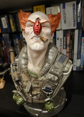 Busto Ozob Iron Studios Nº 119/500