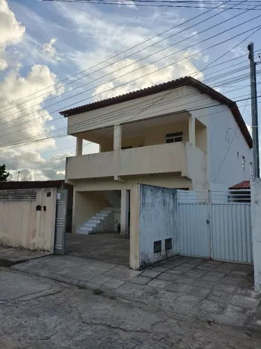 Alugo VENDO ou troco. casa com 3 quartos Garagem (leia o anúncio
