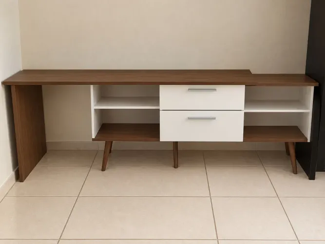 escrivaninha/ mesa