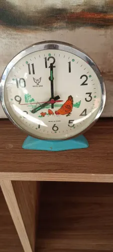 Relógio despertador antigo