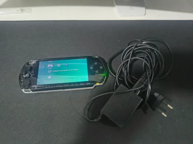 PSP 3000 preto desbloqueado