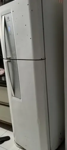 Vendo geladeira Brastemp grande