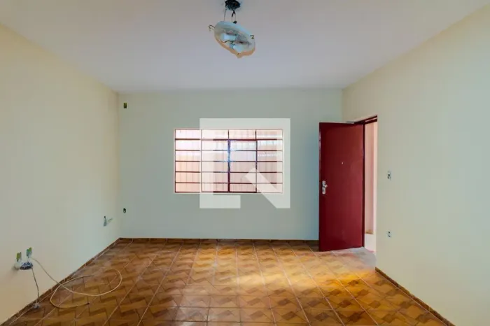 Casa à Venda - Vila Prudente, 2 Quartos, 180 m2