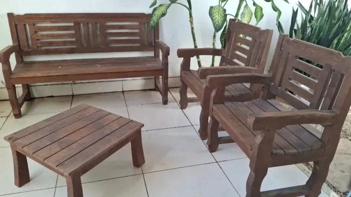 Conjunto de Bancos Cadeiras