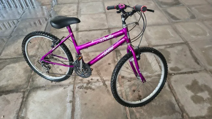 Bicicleta aro 24 com marcha