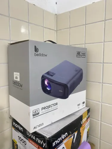 Projetor betdow 300 p