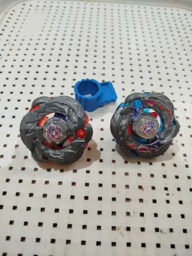 Beyblade Samurai Pegasus Hasbro e Takara Tommy