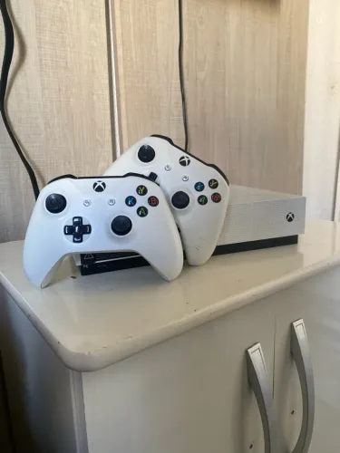 XBOX ONE S