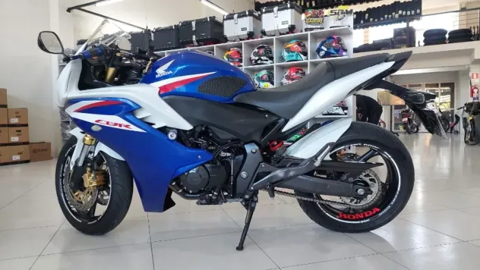 HONDA CBR 600F 2014