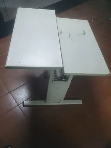 Mesa c/ regulagens de altura dos 2 lados independente