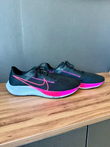 Nike Air Zoom Pegasus 38 Masculino, tamanho 45 - Original e NOVO!