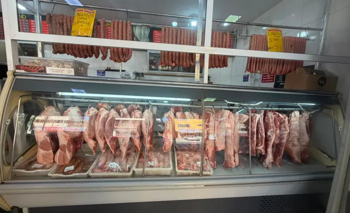Vendo 3 balcões refrigerados