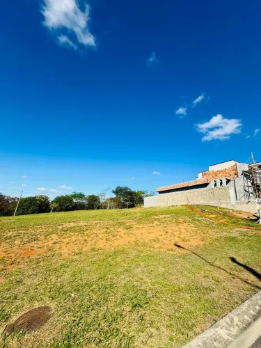 Terreno para venda no Condomínio Residencial Fogaça