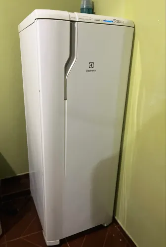 Geladeira com defeito