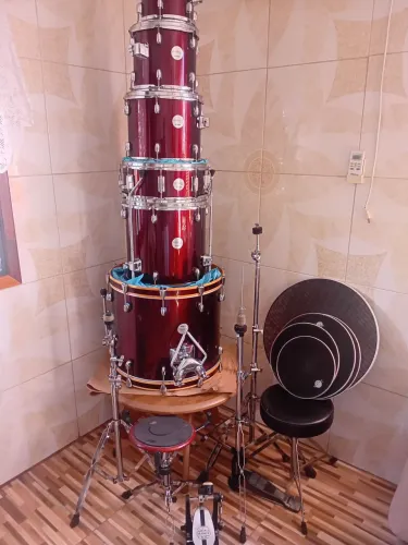 Vende- se bateria acústica Ibanez X pro