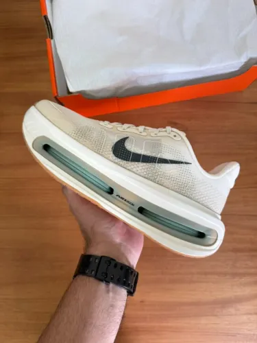 Tênis Nike Vomero Premium Pale Ivory Jade Horizon