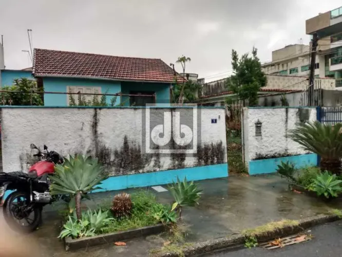 Casa em Condomínio - Térrea / Residencial / São Francisco
